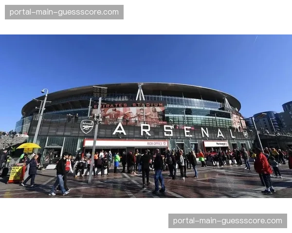 托特纳姆热刺球场获批进行小幅扩建，将增加可变式看台以营造更佳声效